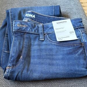 Sonoma Women's Skinny Jeans in Dark Blue